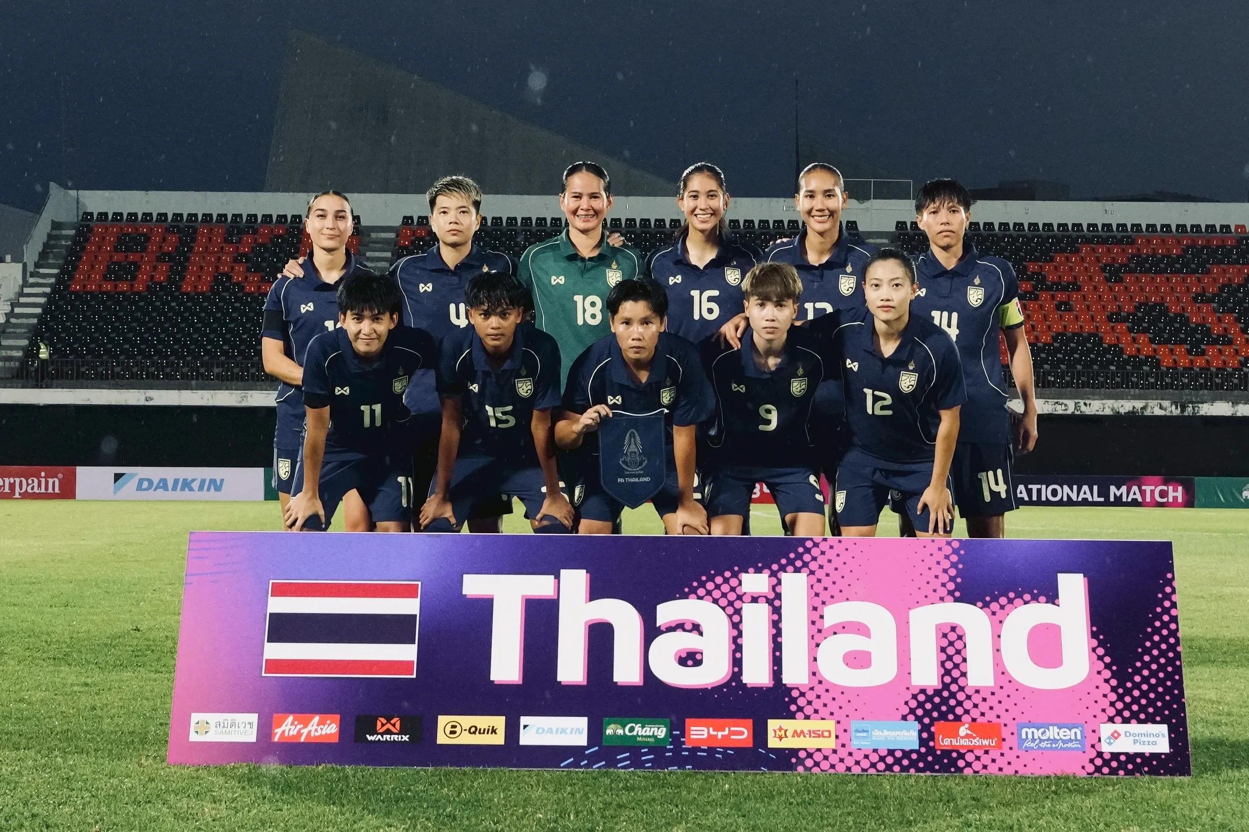 The women's national team of Thailand lines up before a match - Picture courtesy of the FA Thailand